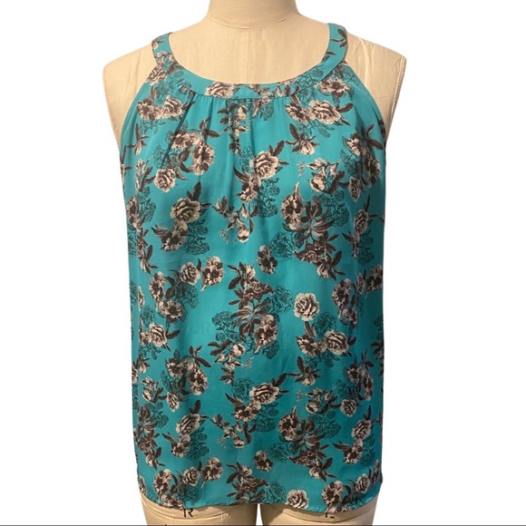 Torrid High-Lo Top with Black & White Floral Pattern on Teal Background - Picture 1 of 3